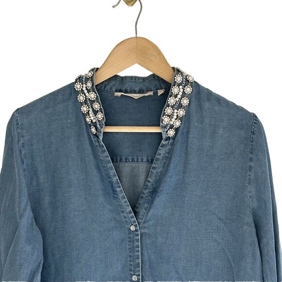 Soft Surroundings Chambray Pearl Rhinestone Tunic Top Size Medium Snap Front - Picture 2 of 10